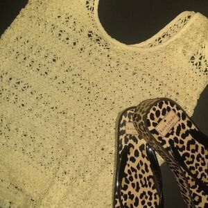 ⬇️⬇️⬇️Sanctuary Open Knit Shell